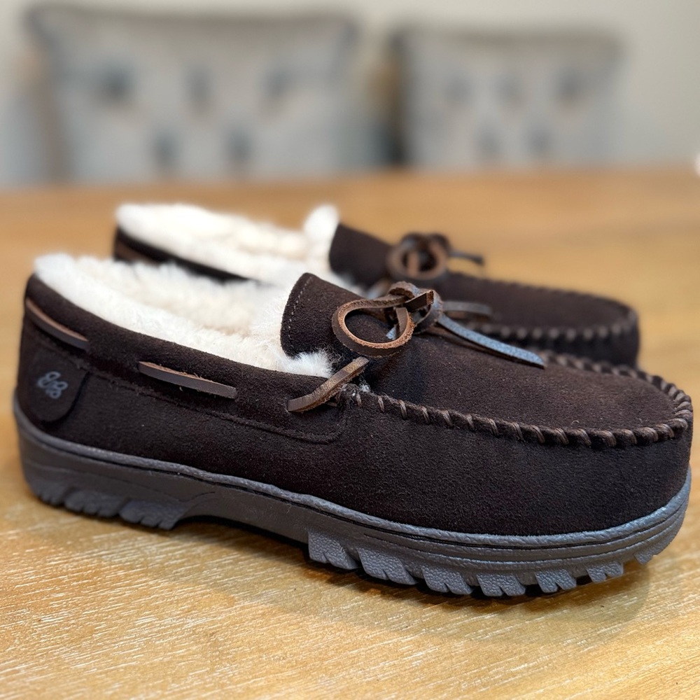 NEW Eddie Bauer Men's Shearling-Lined Dark Brown Moccasin Slippers Size 9